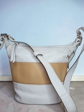 Coach Bleeker Rugby Strip Bucket Bag- No.D0960-Style F13357